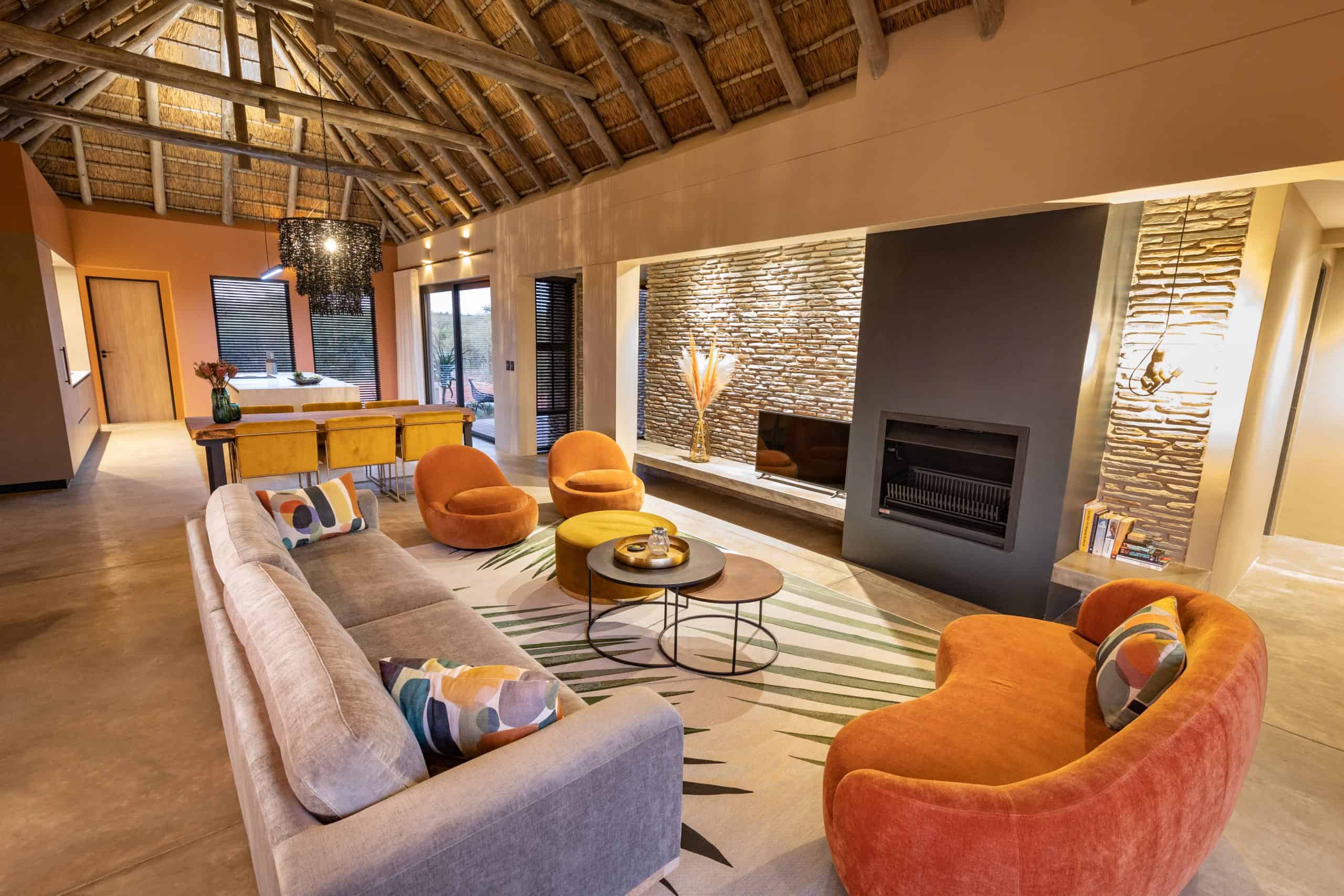1206-zandspruit-96-scaled Zitgedeelte in vakantiehuis in Zuid-Afrika, interieur advies door Combi Design