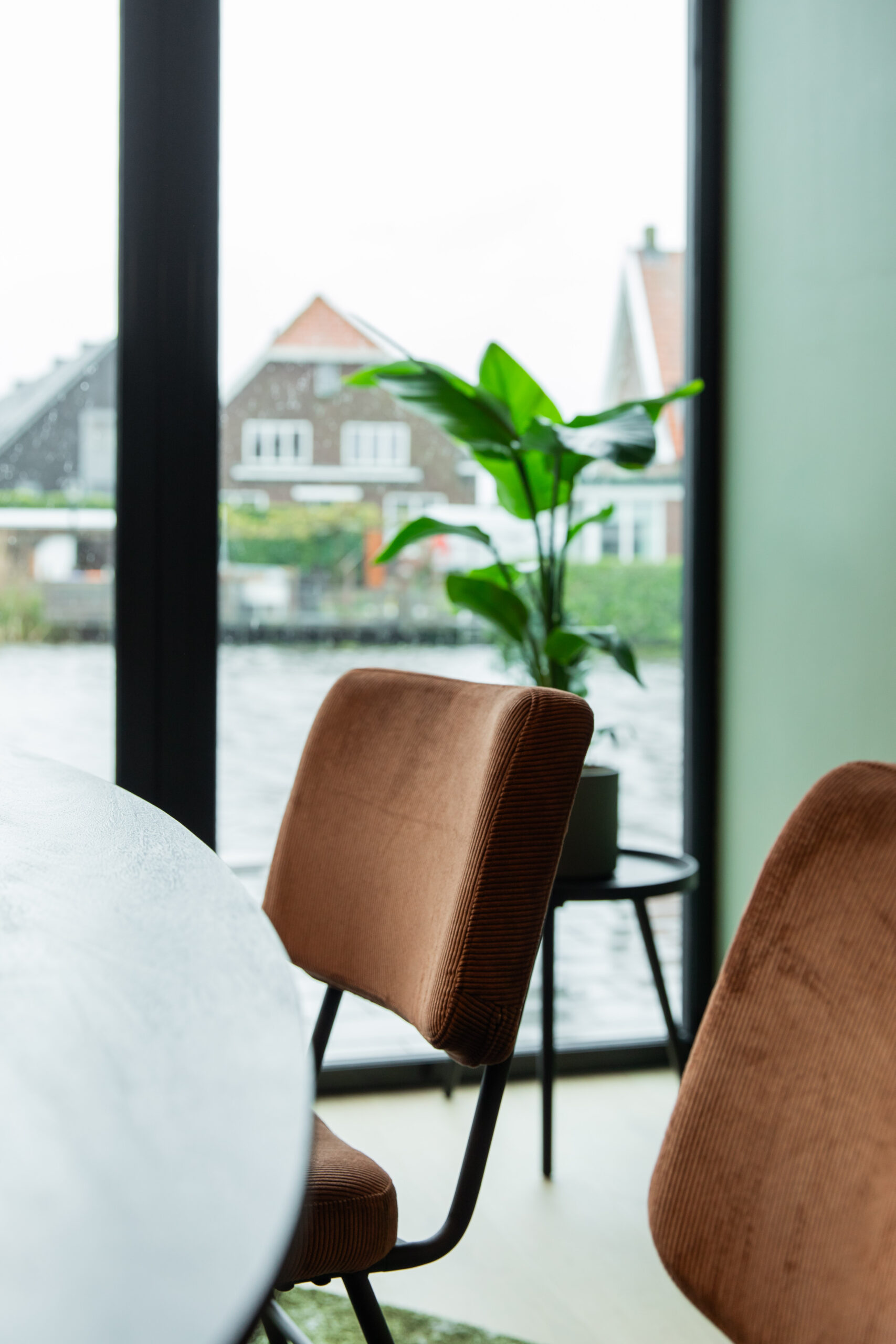 Combidesign-RegiobankGiessenburg-webformaat-byLauraEmma-25 Stoelen in kantoorruimte van Regiobank Giessenburg, advies gemaakt door Combi Design