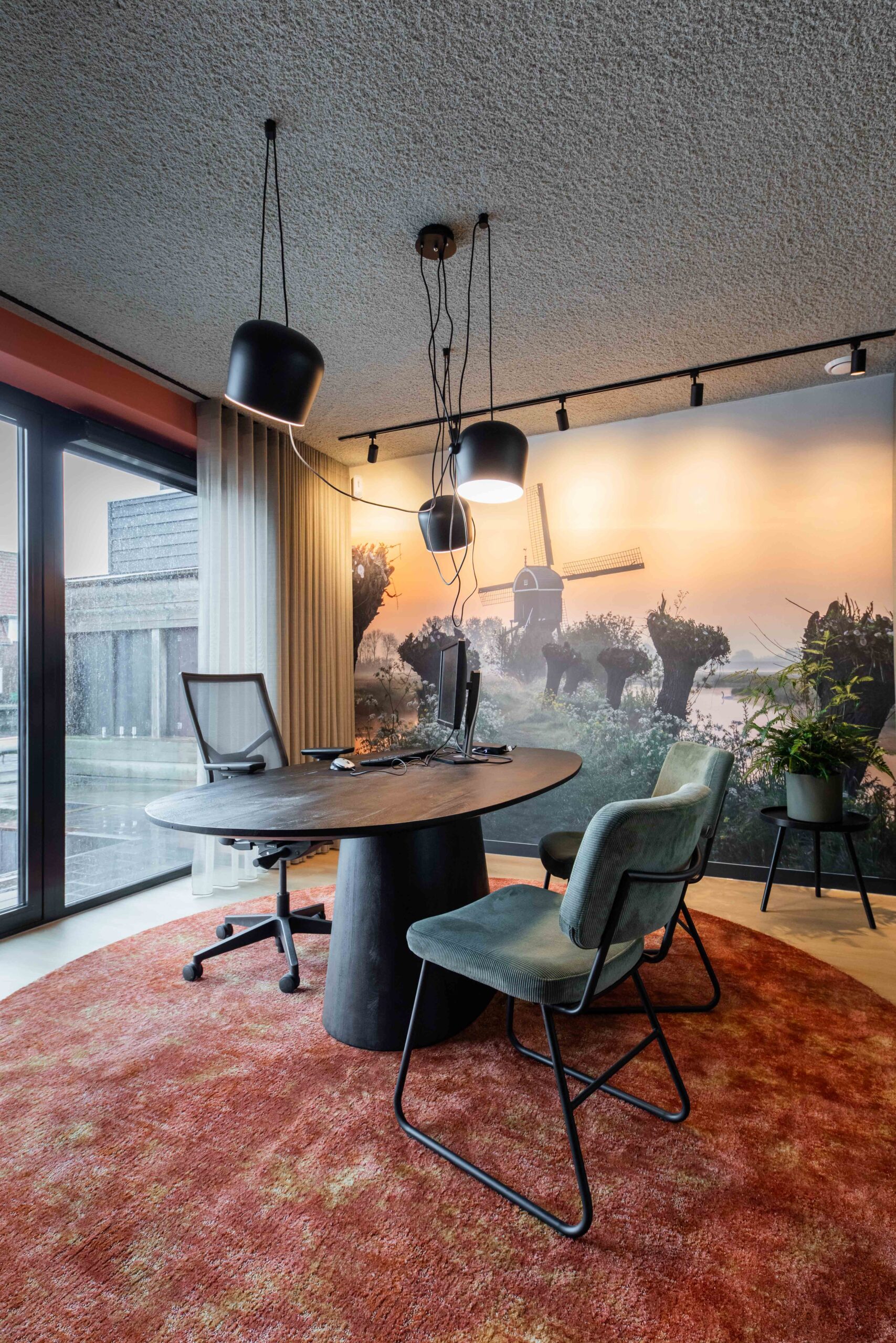 Combidesign-RegiobankGiessenburg-webformaat-byLauraEmma-37 Kleurrijke kantoorruimte van Regiobank Giessenburg met behang, advies gemaakt door Combi Design